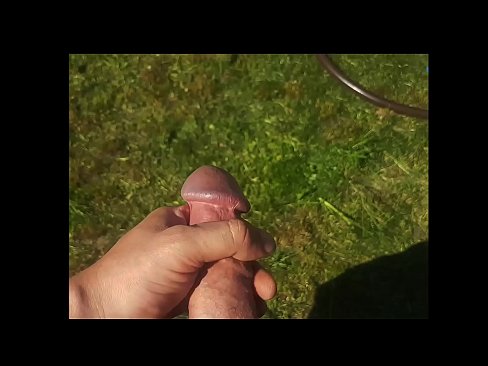 ❤️ Hot hottie mendapat dia merah jambu pussy fucked dan air mani dengan muncrat di taman musim panas ❤ Video dubur pada ms.rionews.top ☑